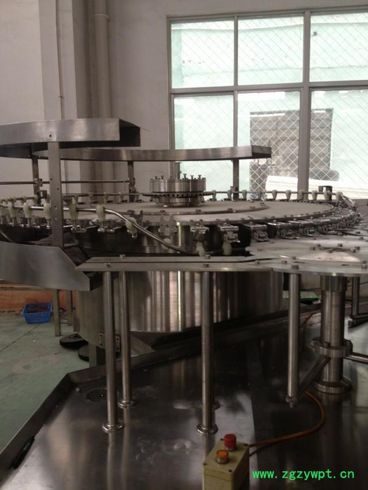 全自动小瓶灌装生产线，矿泉水设备厂家，饮料机械设备，瓶装水灌装机图3