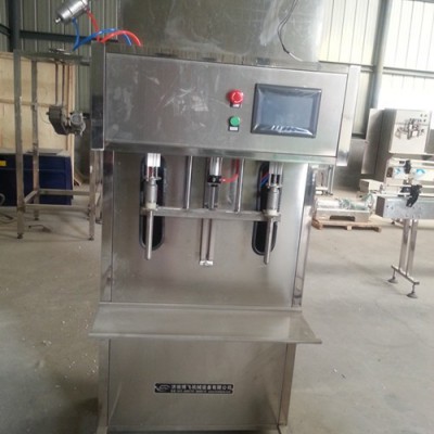 液体灌装机-宁波雨刷精灌装机-汽车玻璃水灌装机