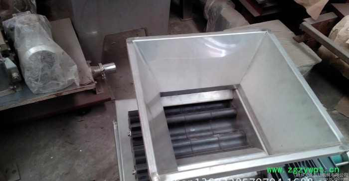 山东葡萄除梗破碎机、葡萄果酒灌装生产线图6