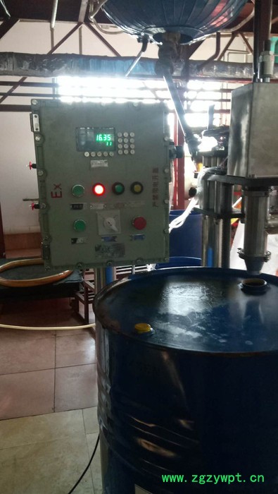 欣三合 200L铁桶称重半自动液体灌装机 涂料自动计量灌装机** 灌装生产线设备 中英文防爆仪表 触摸屏选 质保图2