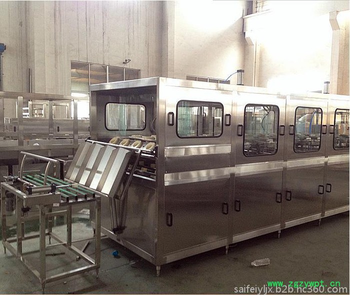 五加仑大桶灌装生产线图3