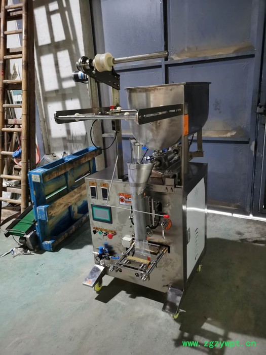 中药液体定量称重包装机 全自动液体半流体包装机 果酱膏体酱体包装机图8