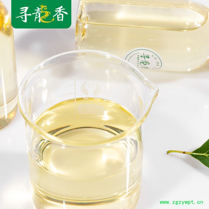 寻龙香 龙脑精油 龙脑油 右旋龙脑油 龙脑樟枝叶提取油1公斤图4